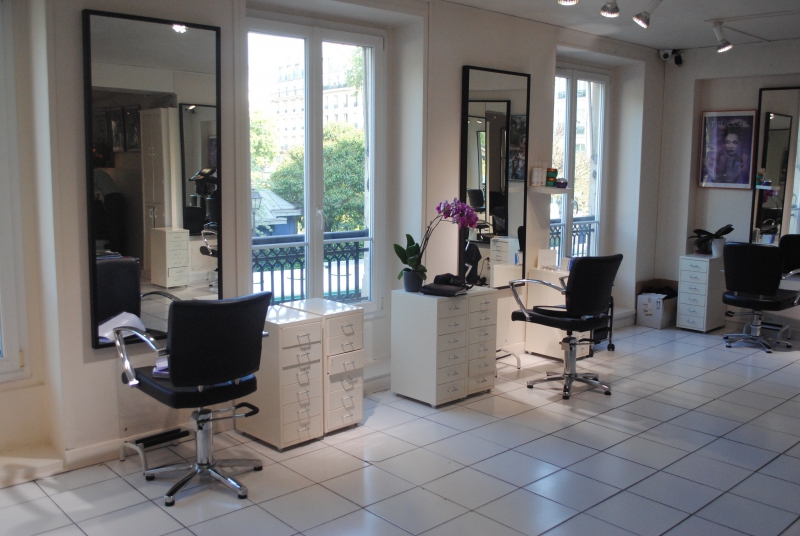 salon-coiffure-PUGET SUR ARGENS-min_floor-home-office-property-living-room-room-781228-pxhere.com